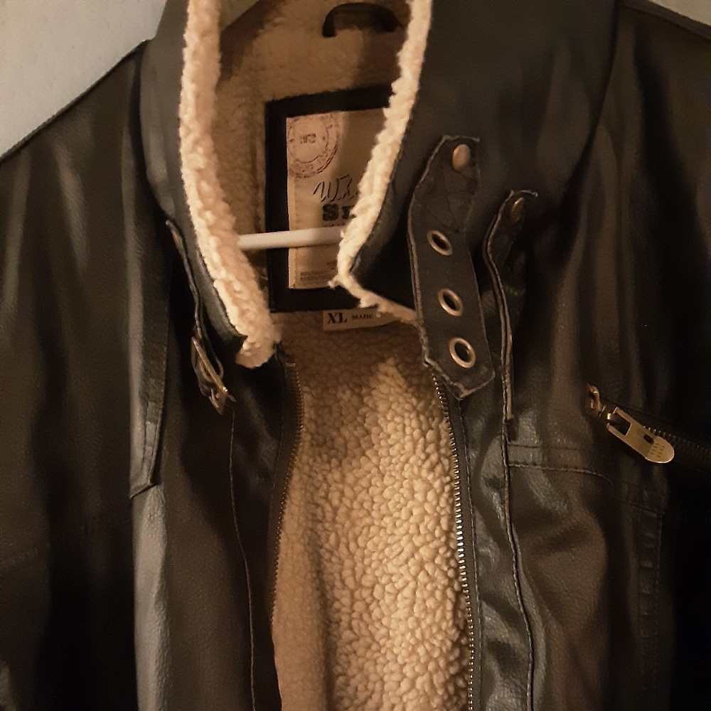 Men's Black  Leather Bomber Jacket XL by Whispering Smith